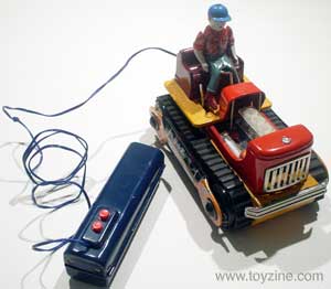 TRACTOR - TIN- 1960s - JAPAN, battery operated all tin tractor with tin driver